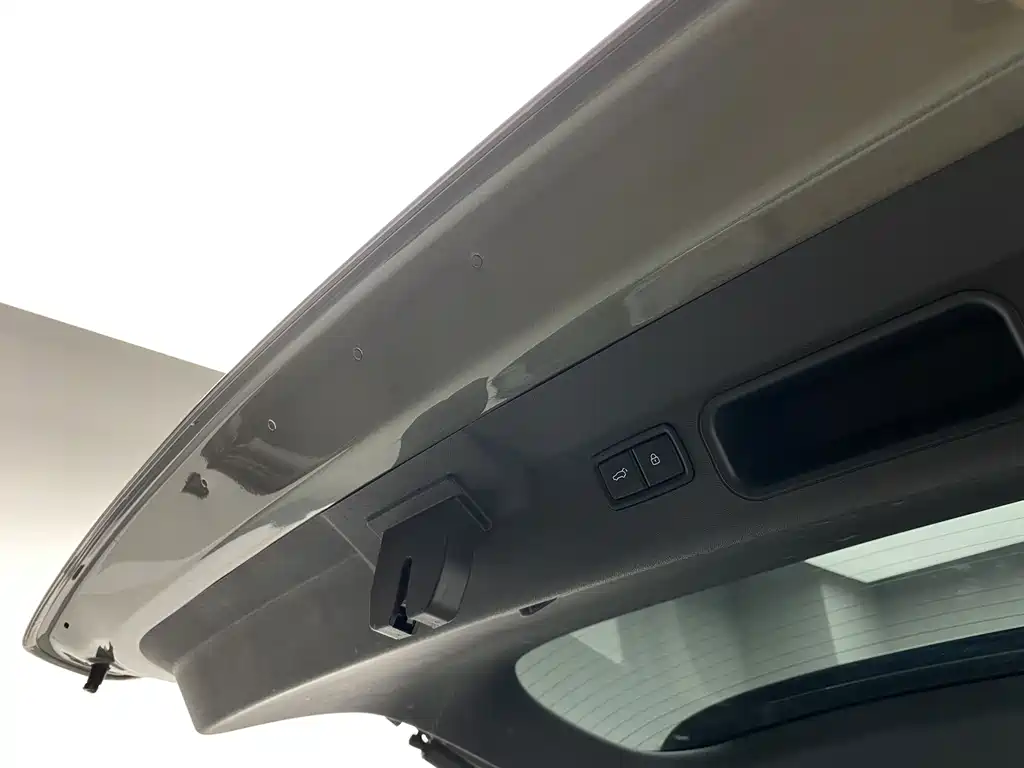 Li Auto Li ONE — миниатюра 7
