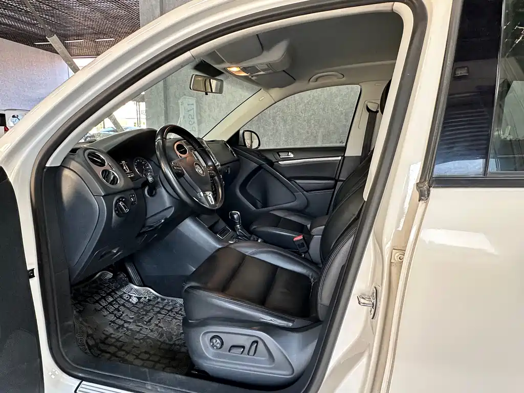 Volkswagen Tiguan 2013 1.8TSI AT Luxury