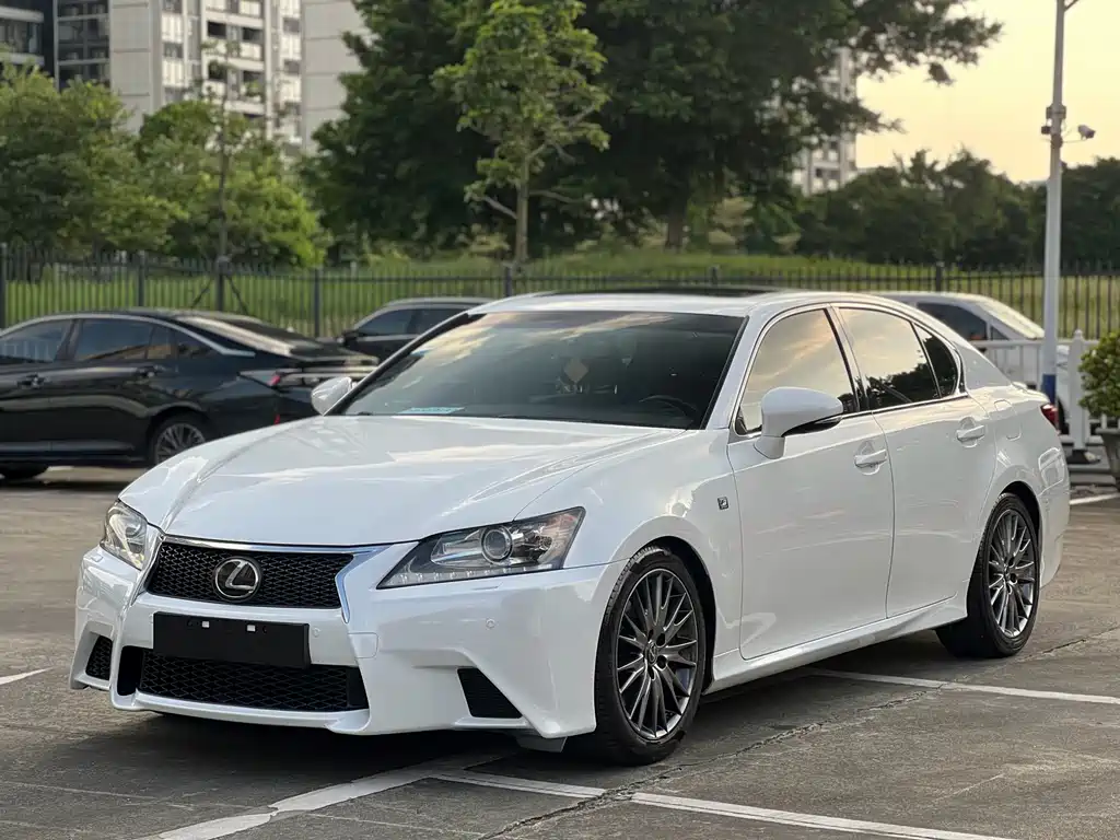 Lexus GS