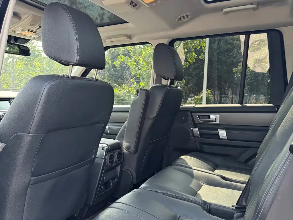 Land Rover Discovery — миниатюра 8