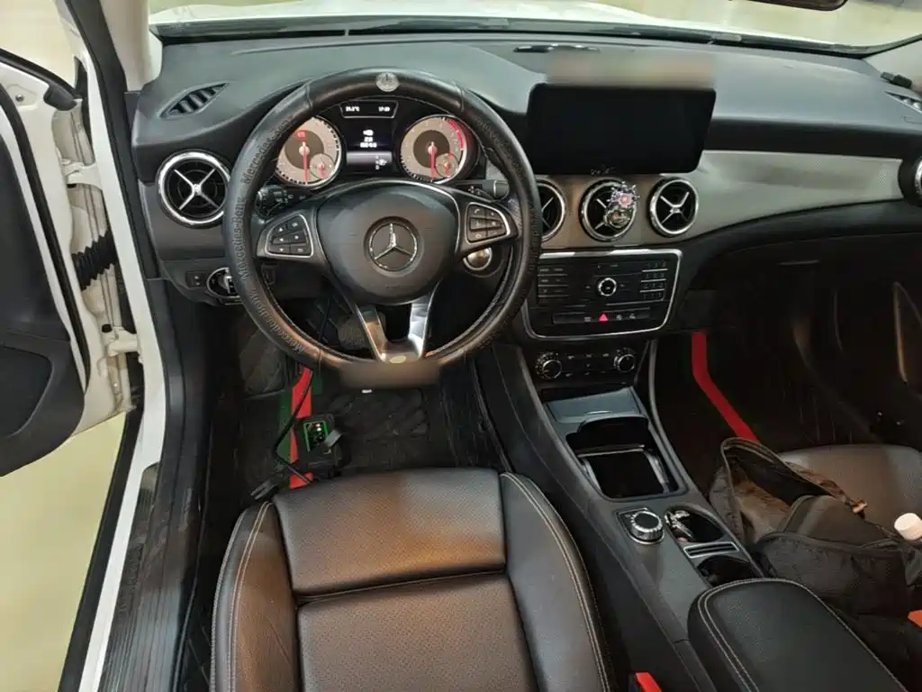Mercedes-Benz GLA — миниатюра 11