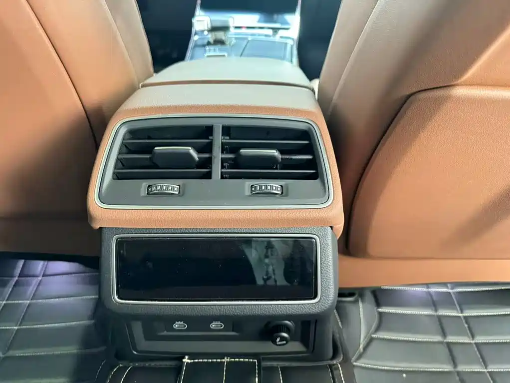 Audi A7L — миниатюра 18