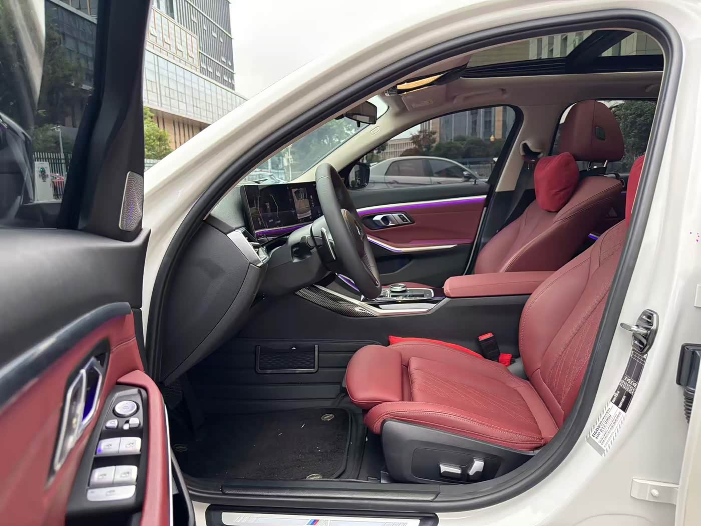 BMW 3 Series 2.0 л 2023 г. Белый, пробег 35000 км