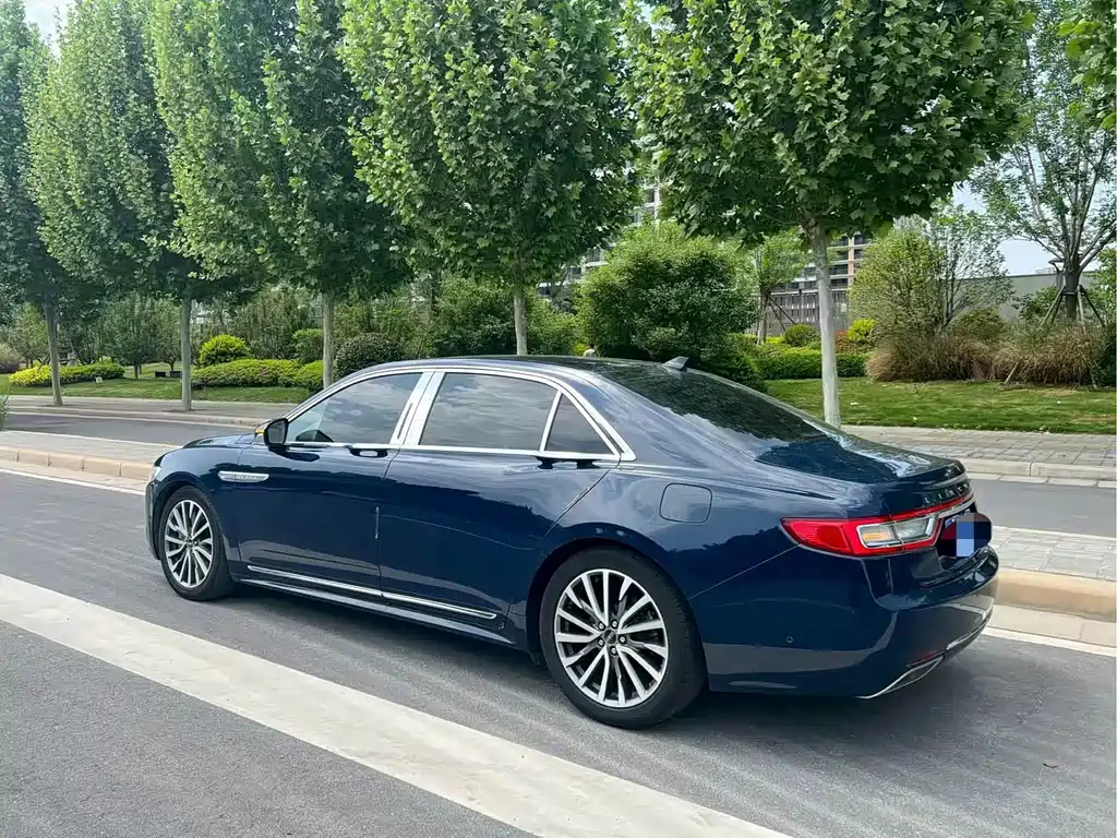 Lincoln Continental — миниатюра 7