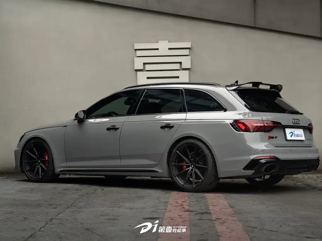 Audi RS 4 — миниатюра 3