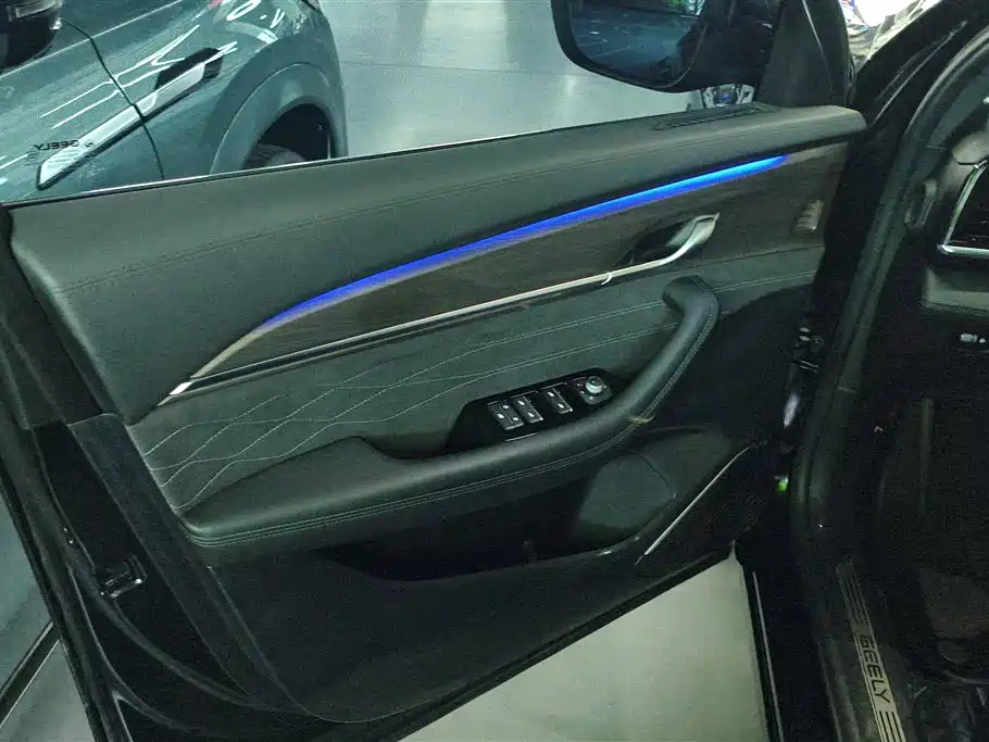 Geely Monjaro L 2025 2.0TD AT