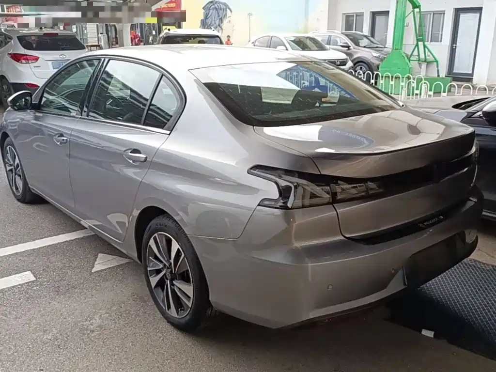 Peugeot 408 — миниатюра 5