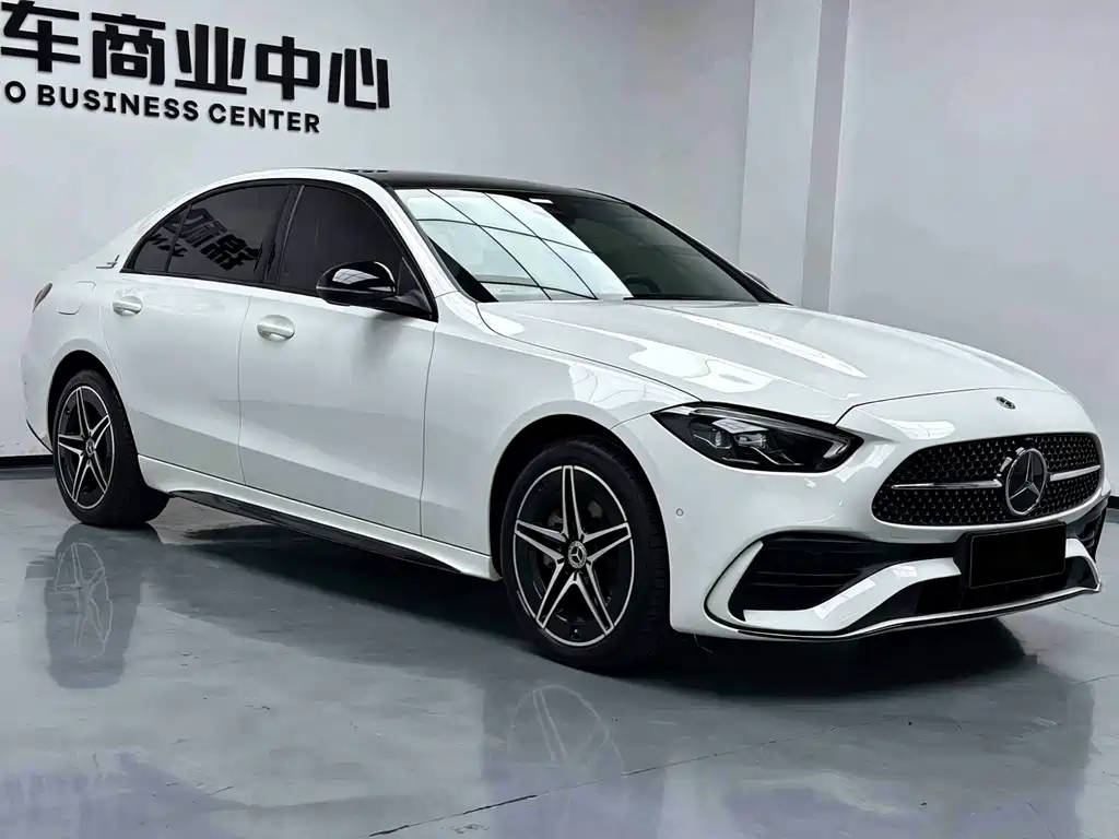 Mercedes-Benz C-Class — миниатюра 2