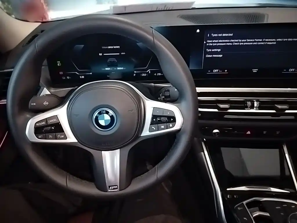 BMW i3 — миниатюра 10