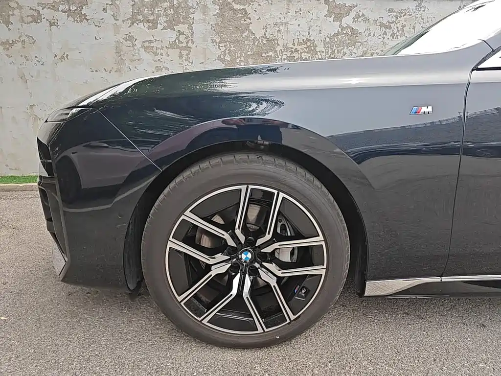 BMW 7 Series 7 2023 735Li M Sport