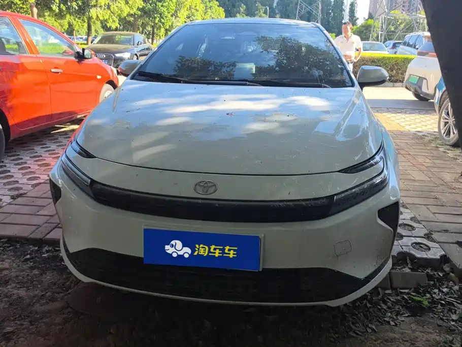Toyota Corolla — миниатюра 2