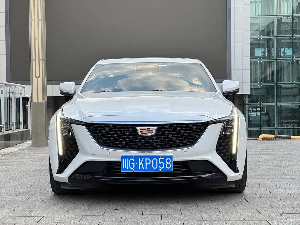 Cadillac CT5 — миниатюра 3
