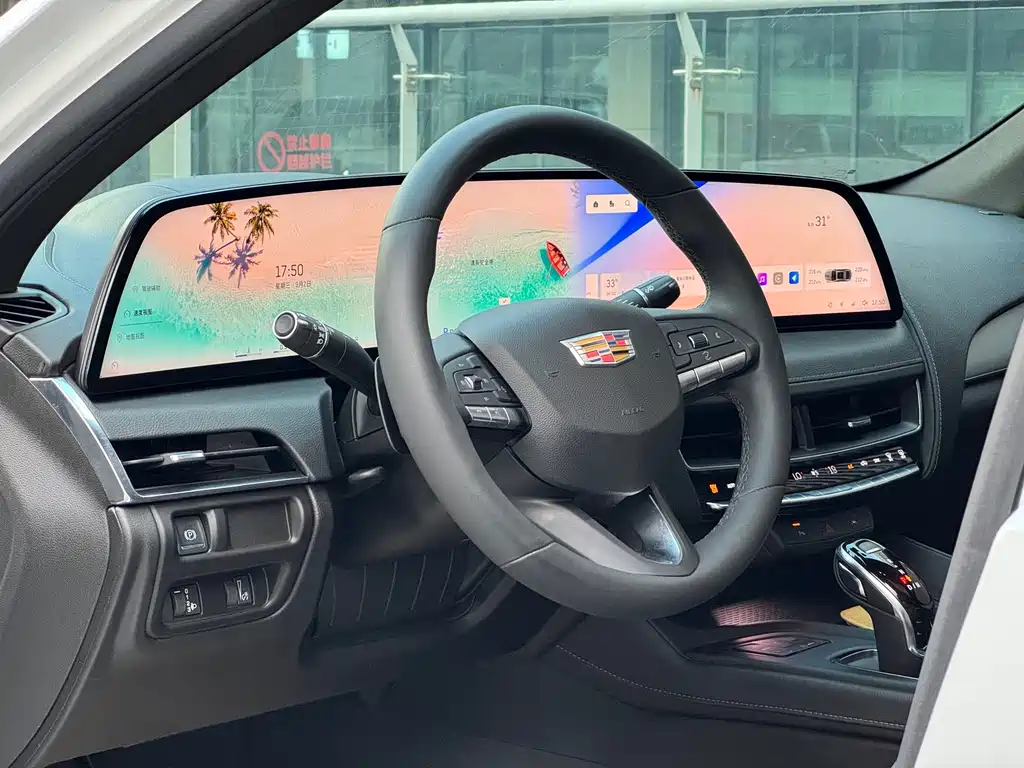 Cadillac CT5 — миниатюра 12