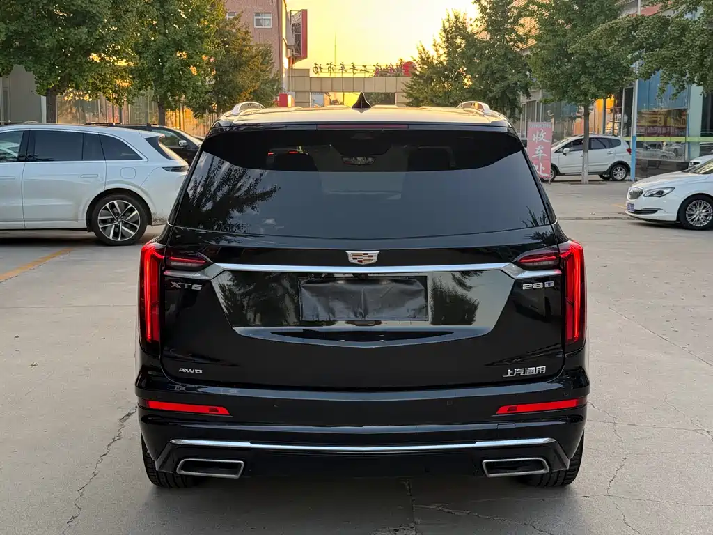 Cadillac XT6 — миниатюра 8