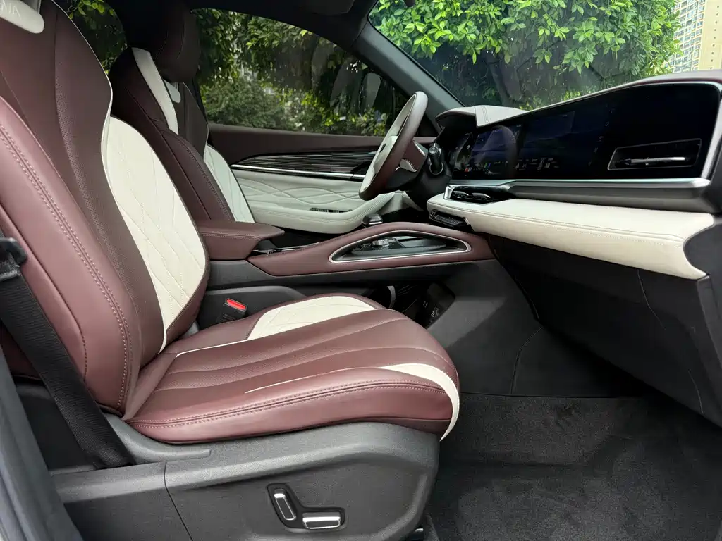 Geely Xingyue L — миниатюра 12