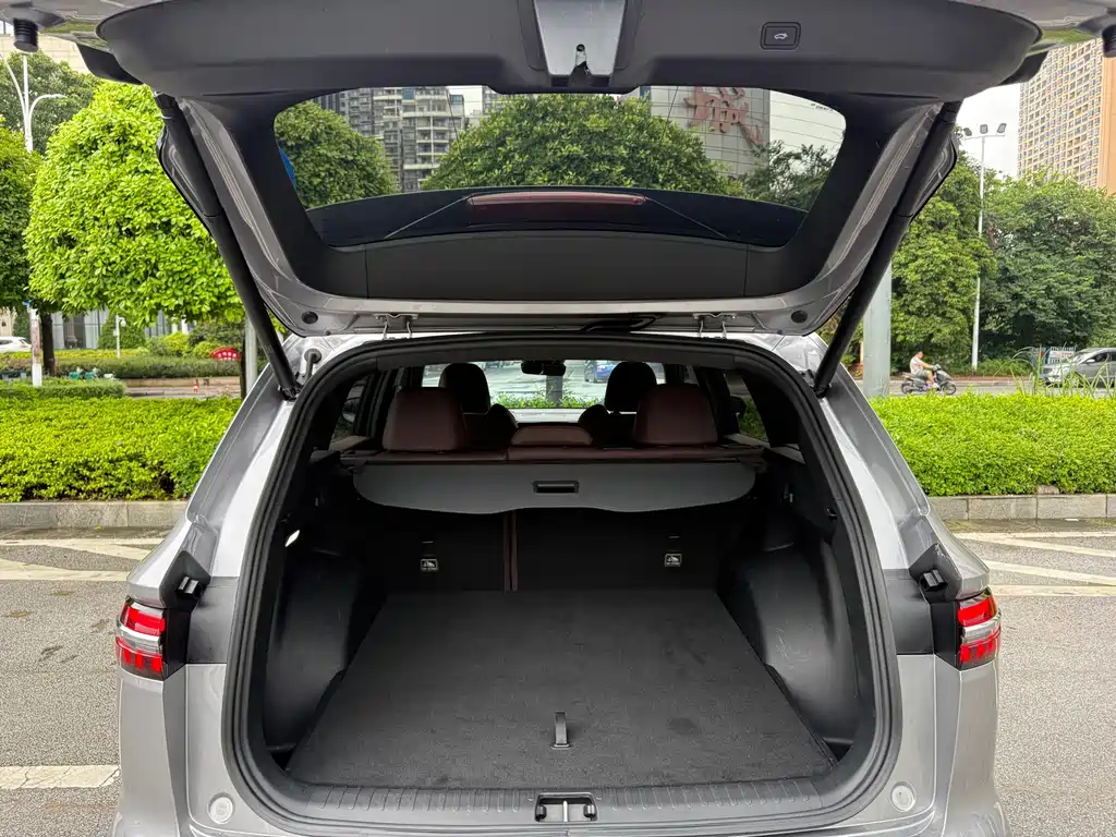 Geely Xingyue L — миниатюра 14