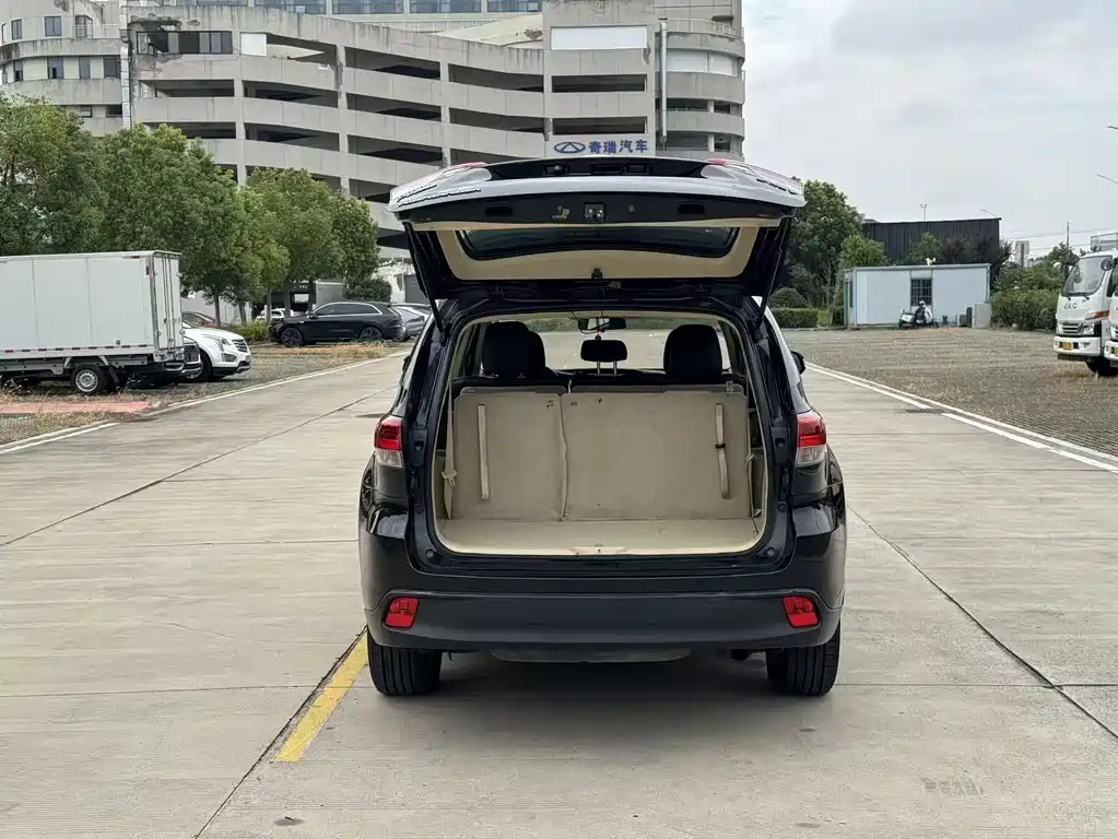 Toyota Highlander — миниатюра 8