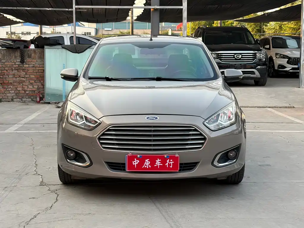 Ford Escort — миниатюра 2