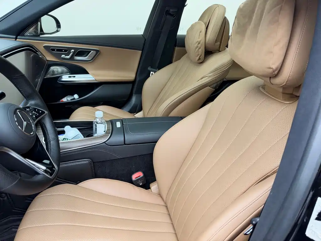 Mercedes-Benz E-Class — миниатюра 8