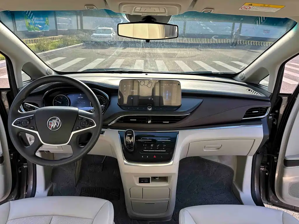 Buick GL8 — миниатюра 9