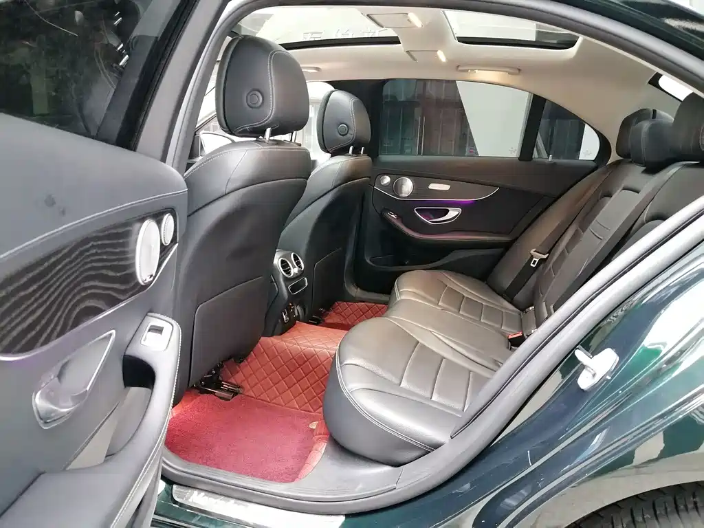Mercedes-Benz C-Class — миниатюра 10