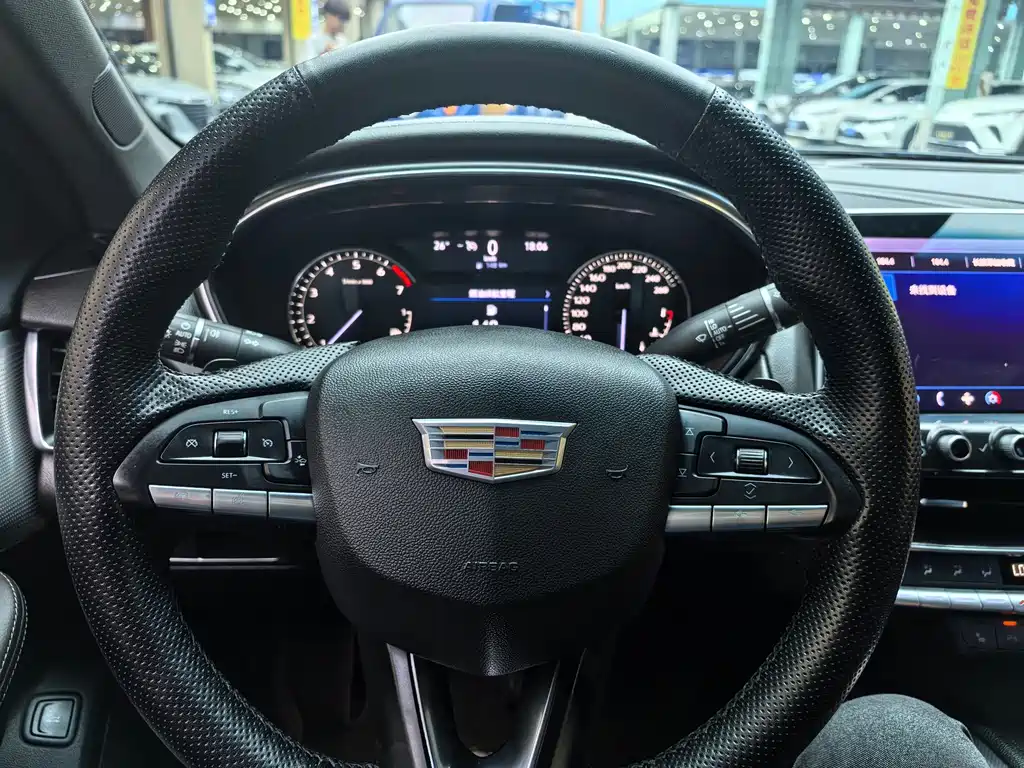 Cadillac CT5 — миниатюра 10