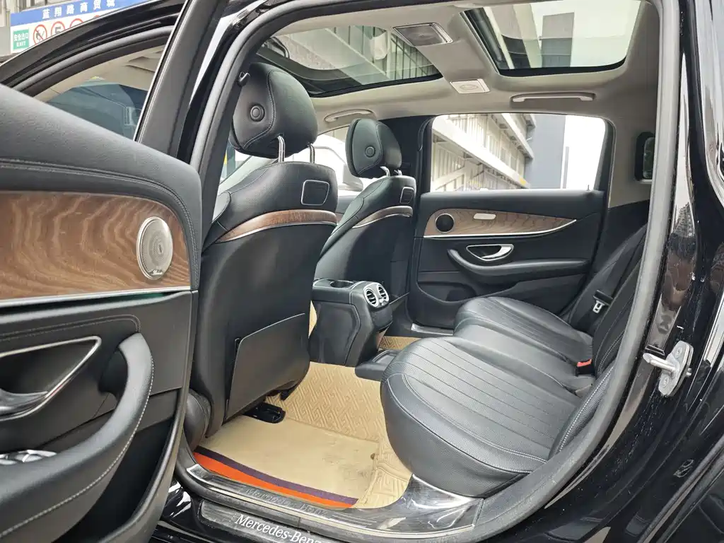 Mercedes-Benz E-Class E 2018 E 300 L Fashion