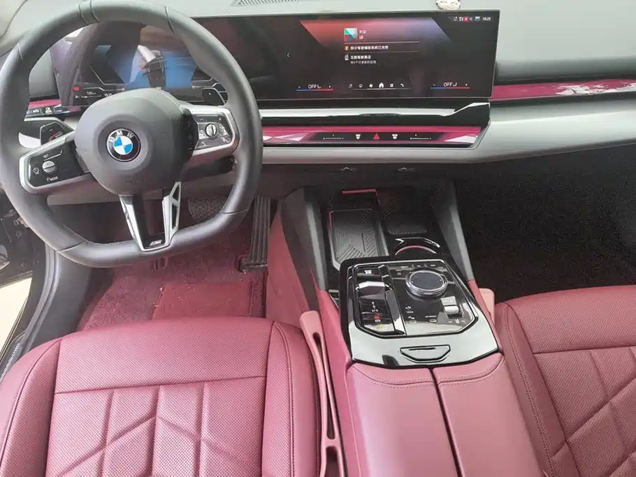 BMW 5 Series — миниатюра 12