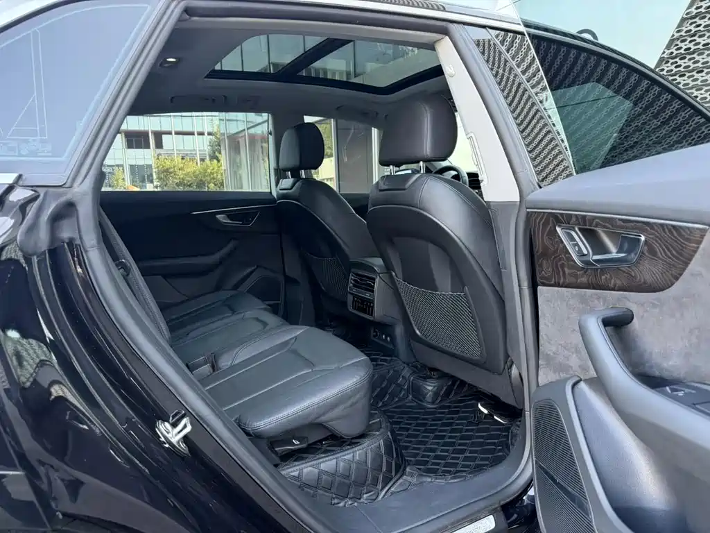 Audi Q8 — миниатюра 4