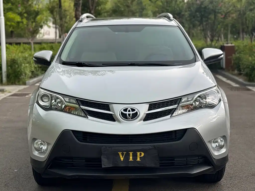Toyota RAV4 — миниатюра 2