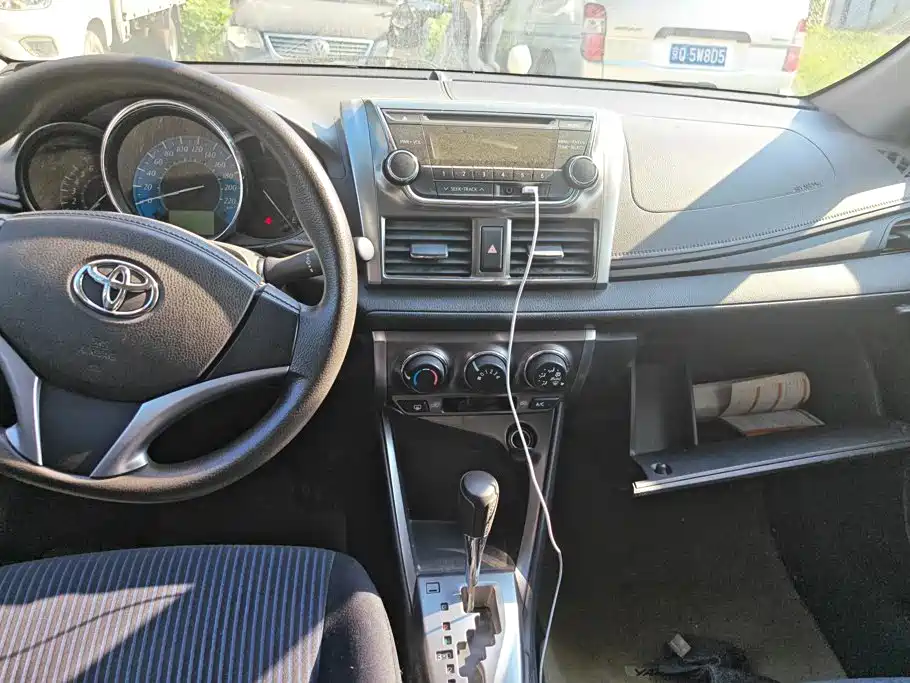 Toyota Yaris L — миниатюра 16