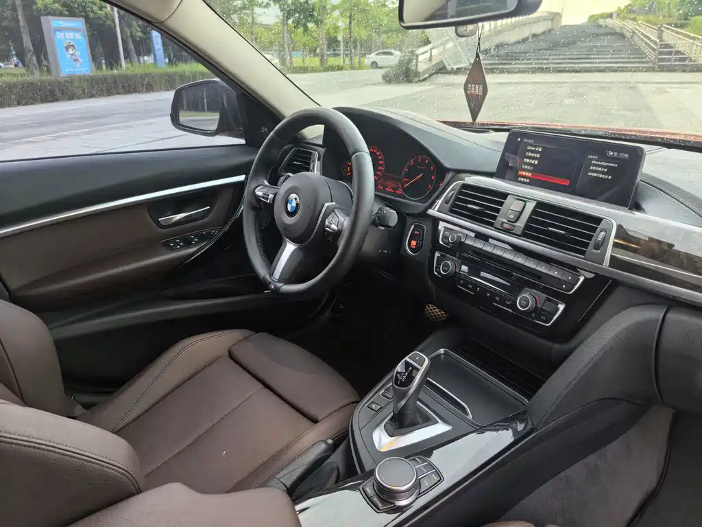 BMW 3 Series — миниатюра 13