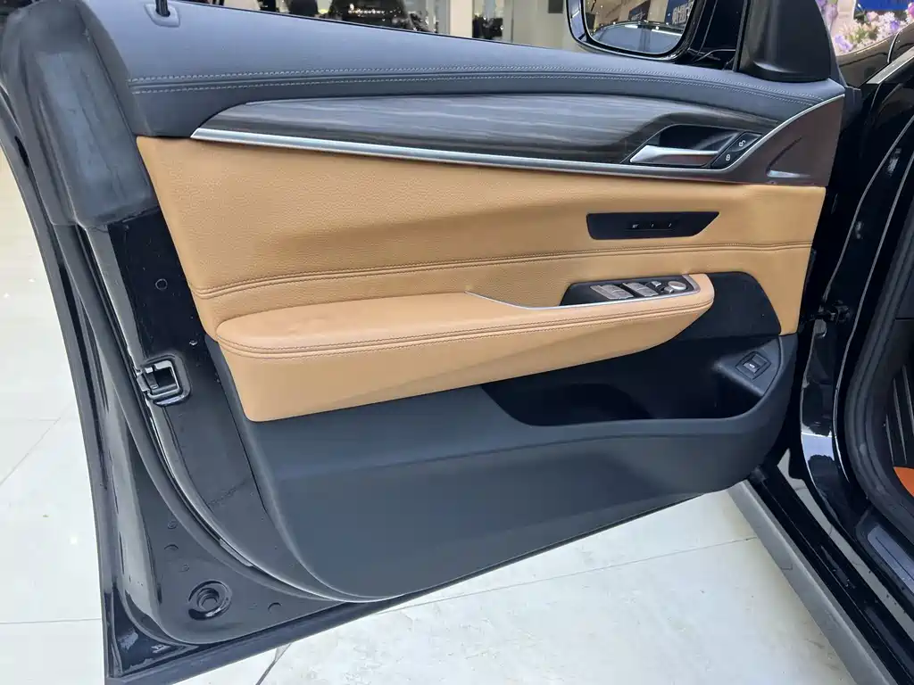 BMW 6 Series GT — миниатюра 9