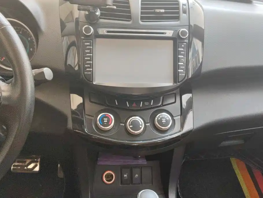 Landwind Landwind X5 — миниатюра 13