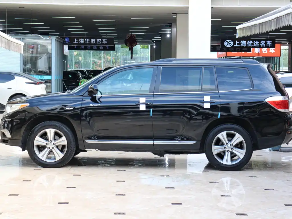 Toyota Highlander 2012 2.7L 7 мест Luxury