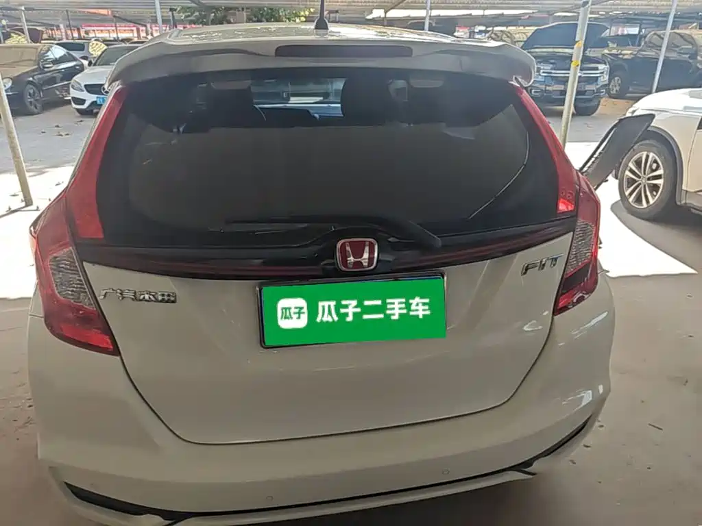 Honda Fit — миниатюра 6