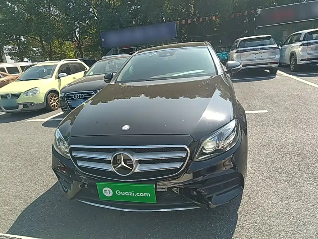 Mercedes-Benz E-Class — миниатюра 3