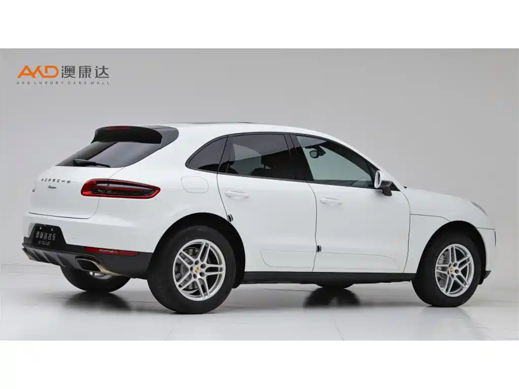 Porsche Macan — миниатюра 3
