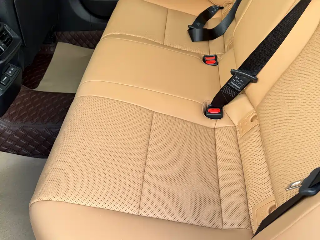 Lexus ES — миниатюра 7