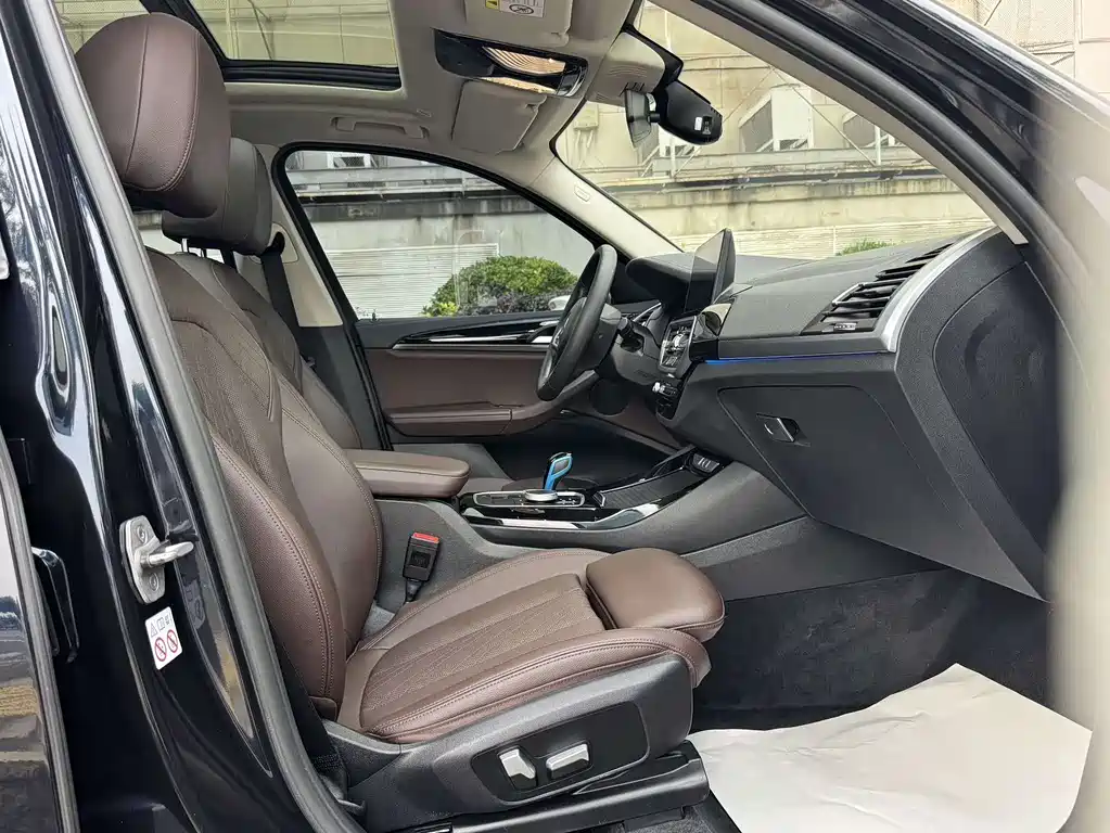 BMW iX3 2022 Lead