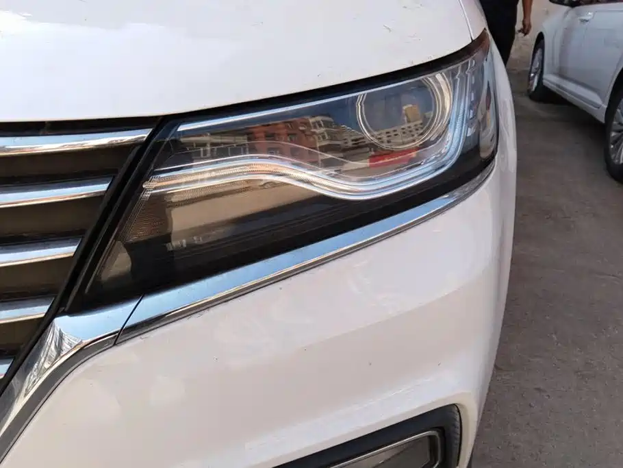 Roewe RX5 — миниатюра 5