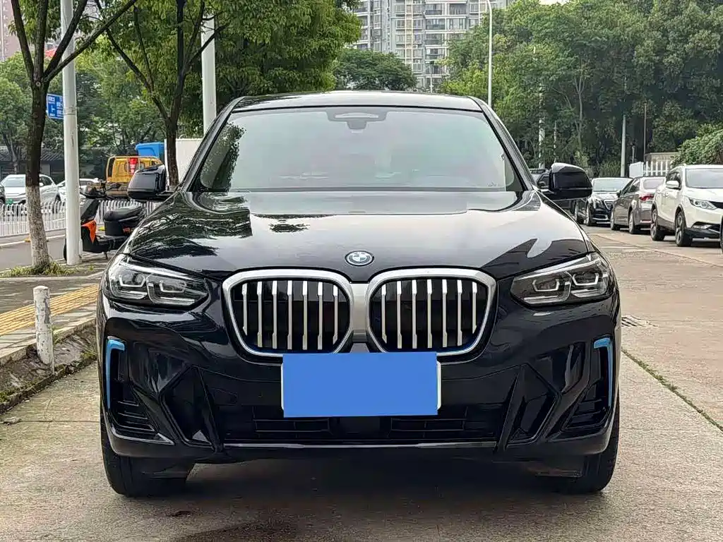 BMW iX3 2022 Lead