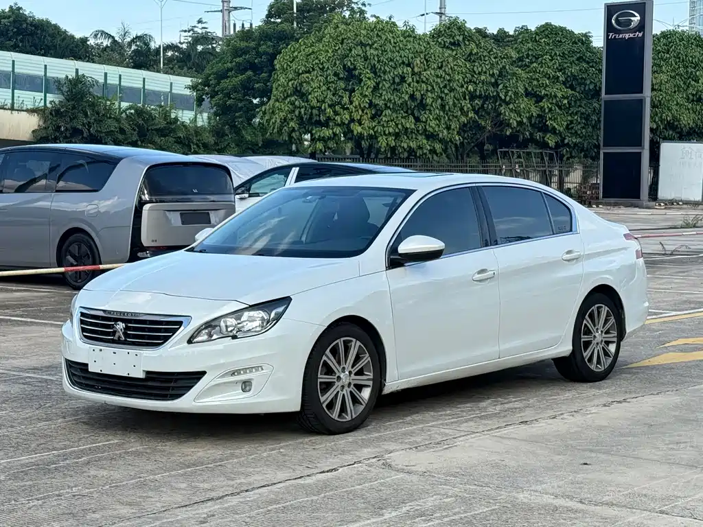 Peugeot 408