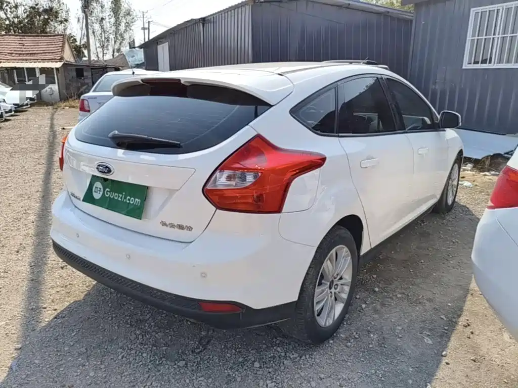 Ford Focus — миниатюра 7