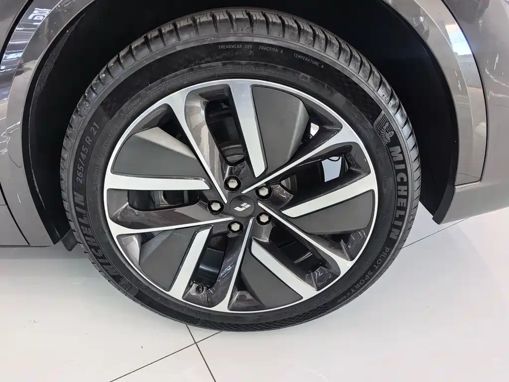 Li Auto Li L9 — миниатюра 20