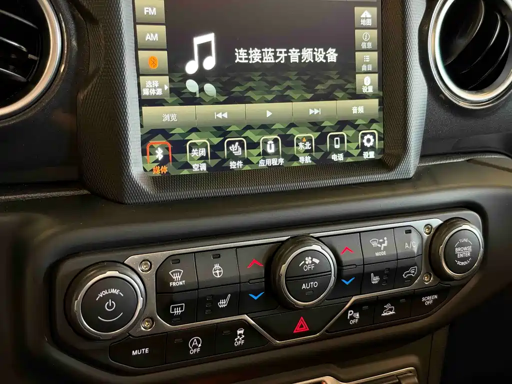Jeep Wrangler — миниатюра 12