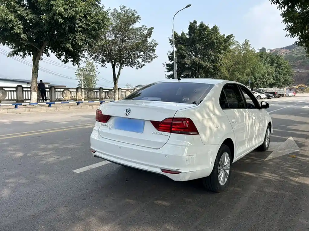 Volkswagen Santana — миниатюра 9