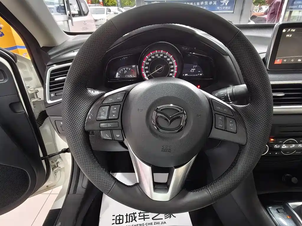 Mazda 3 Axela — миниатюра 8