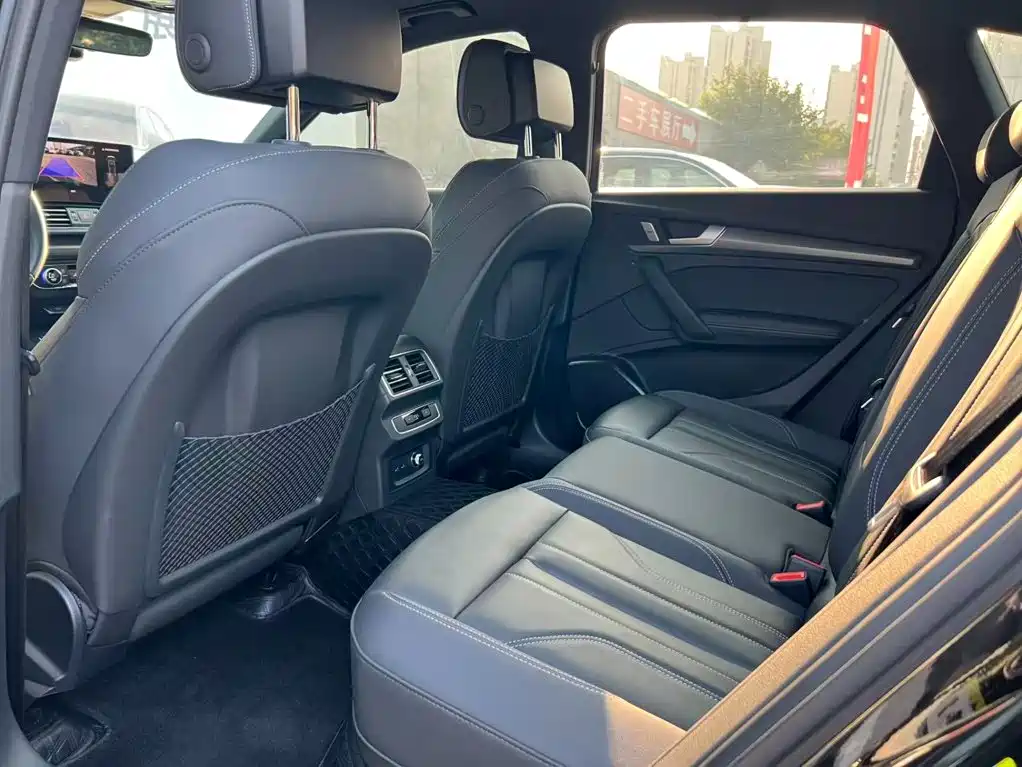 Audi Q5L — миниатюра 9