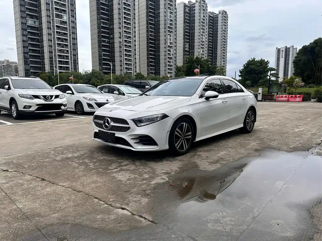 Mercedes-Benz A-Class — миниатюра 3